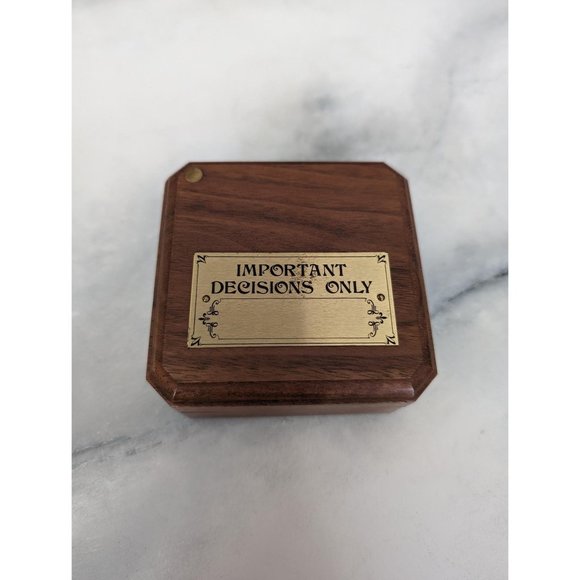 Vintage Decision Maker - Picture 2 of 5